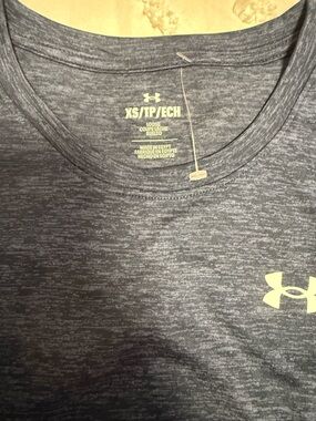 Under Armour Men's Heather Charcoal Performance Tee with Lime Logo